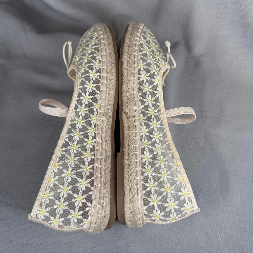 Madden Girl Cottagecore Flats Women 9.5 Beige Floral Mesh Mary Jane Bow Ballet
